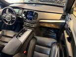 Volvo XC90-10