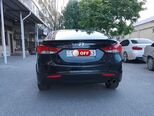 Hyundai Elantra-6
