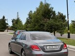 Mercedes E 220 d-4