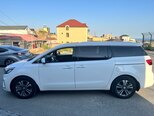 Kia Carnival-4