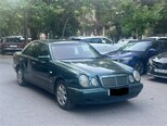 Mercedes E 200-2