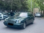 Mercedes E 200-1