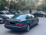 Mercedes E 200-5