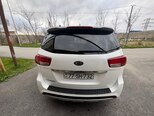 Kia Carnival-2