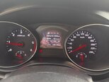 Kia Carnival-12