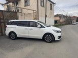 Kia Carnival-9