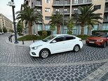 Hyundai Accent-4