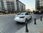 Hyundai Accent-7