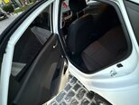 Hyundai Accent-11