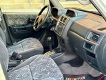 Mitsubishi Pajero io-19