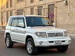 Mitsubishi Pajero io-7