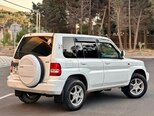 Mitsubishi Pajero io-14