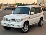 Mitsubishi Pajero io-3