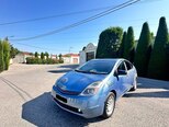 Toyota Prius-5