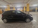 Mercedes B 180-4