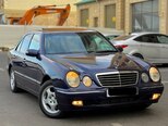 Mercedes E 270-2