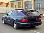 Mercedes E 270-13