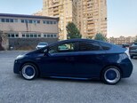 Toyota Prius-4