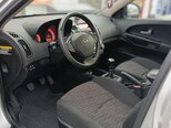 Kia Ceed-12