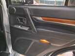 Mitsubishi Pajero-17