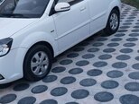 Kia Rio-5