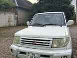 Mitsubishi Pajero io-1