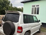 Mitsubishi Pajero io-4