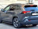 Toyota RAV4-6