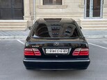 Mercedes E 240-10