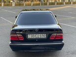 Mercedes E 240-18
