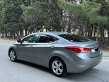 Hyundai Elantra-15