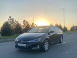Hyundai Elantra-1