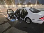 Mercedes E 240-17