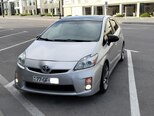 Toyota Prius-5