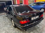 Mercedes E 240-8