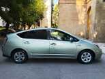 Toyota Prius-5