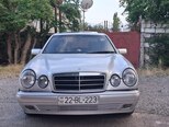 Mercedes E 230-1