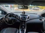 Hyundai Elantra-9