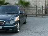 Mercedes E 240-17