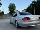 Mercedes E 320-5
