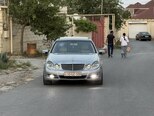 Mercedes E 280-3