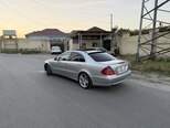 Mercedes E 280-8