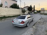Mercedes E 280-11