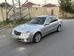 Mercedes E 280-1
