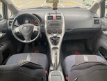 Toyota Auris-5