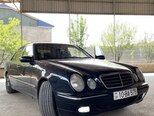 Mercedes E 200-1
