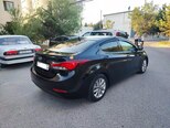 Hyundai Elantra-5