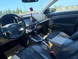 Hyundai Elantra-4
