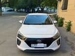 Hyundai IONIQ-1