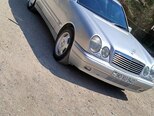 Mercedes E 240-3